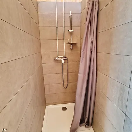 Kamp Beli Gaber * Stari Trg pri Lozu